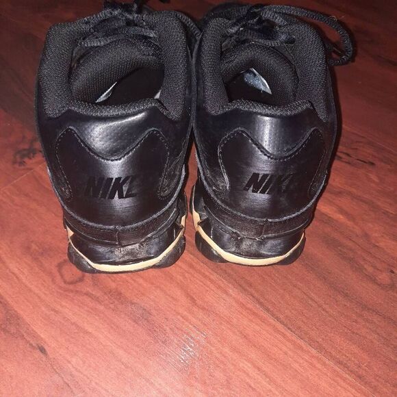 Mens Nike Shoes - Picture 2 of 6